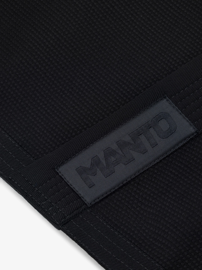 MANTO BASE 3 BJJ GI blackout
